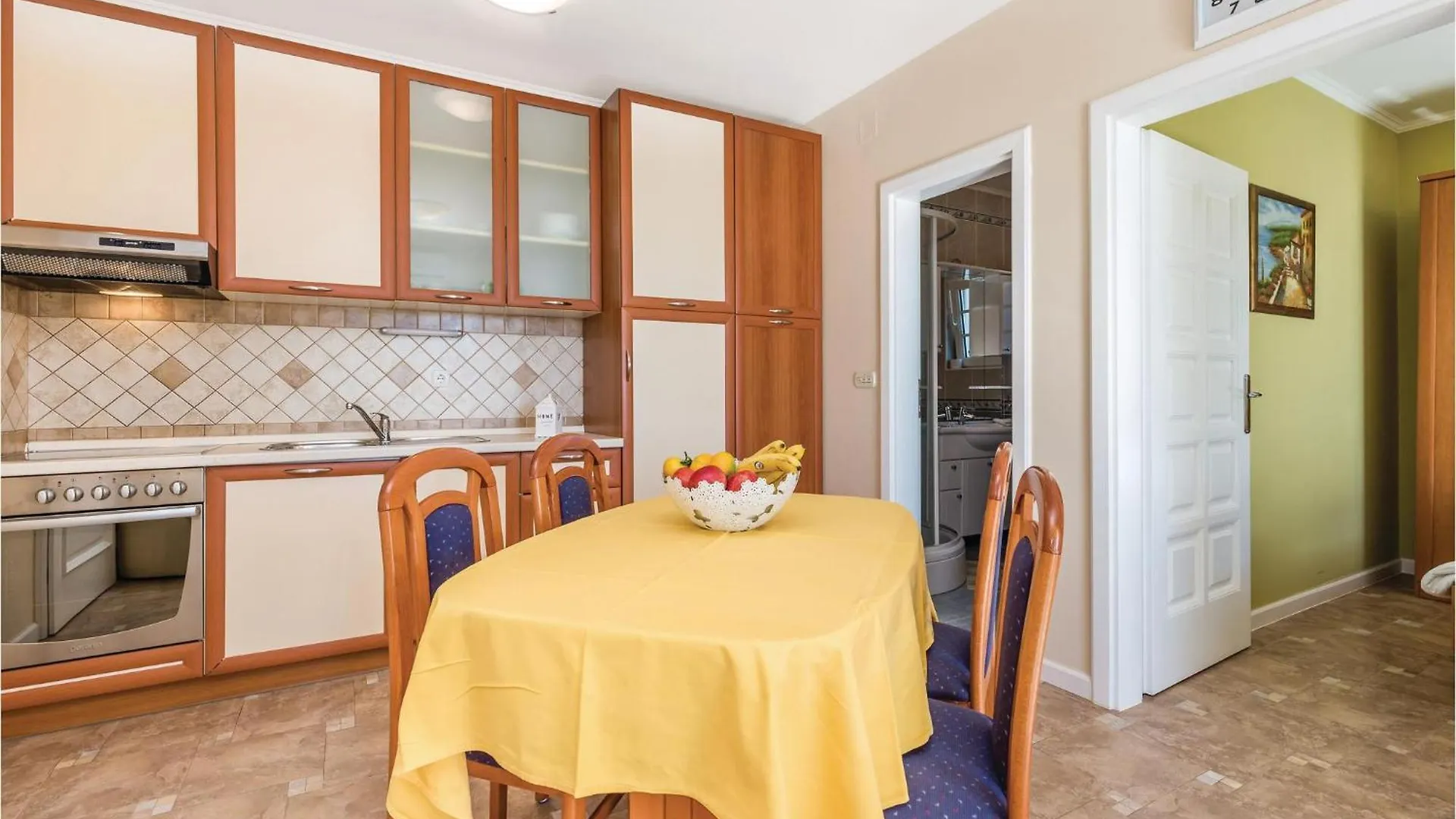 2 Bedroom Awesome Apartment In Banjol